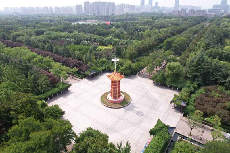 航拍洛阳-洛阳市隋唐城遗址植物园 1