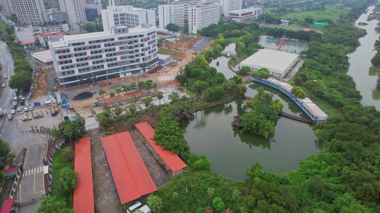 航拍厦门东海学院 14