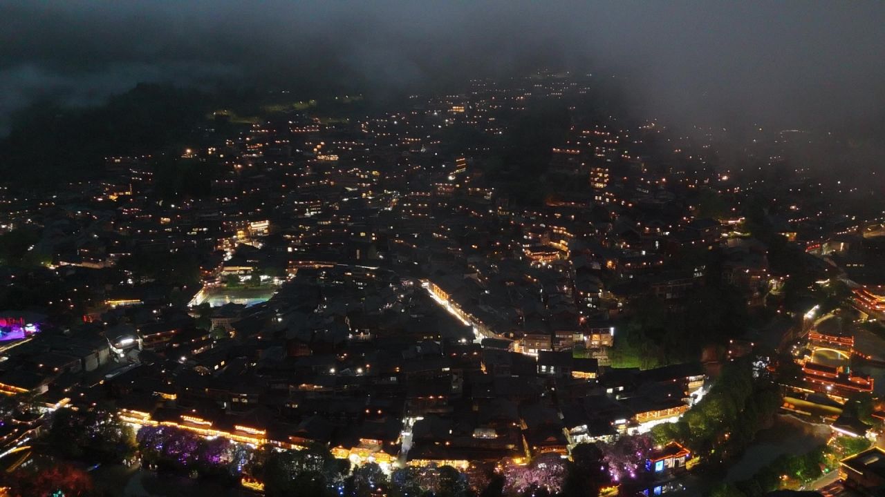 贵州千户苗寨夜景航拍 3