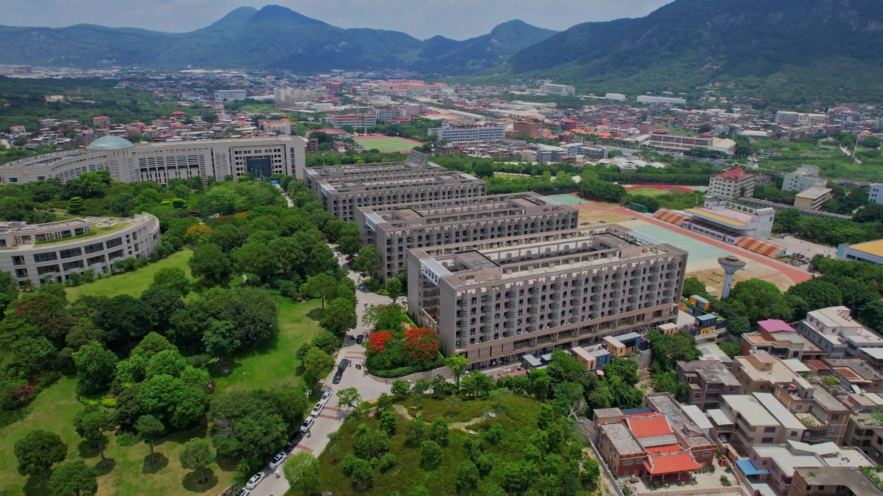 航拍泉州信息工程学院