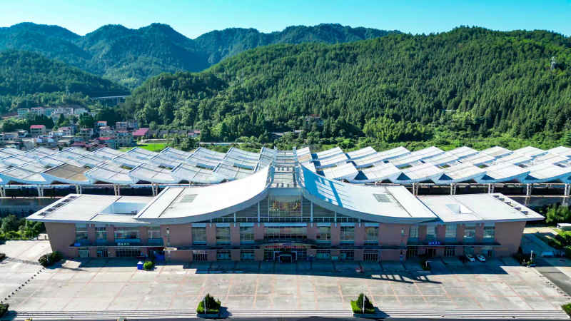 江西吉安城市风光旅游景区航拍图