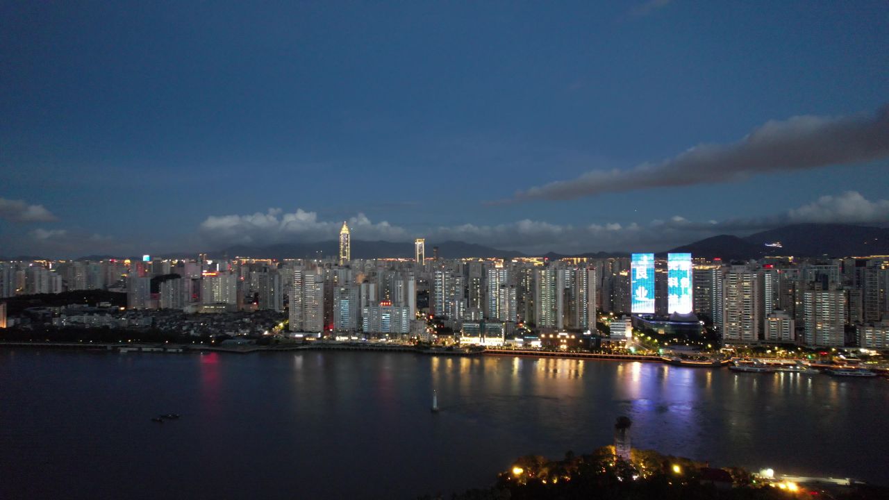 浙江温州城市夜幕降临夜景灯光航拍 