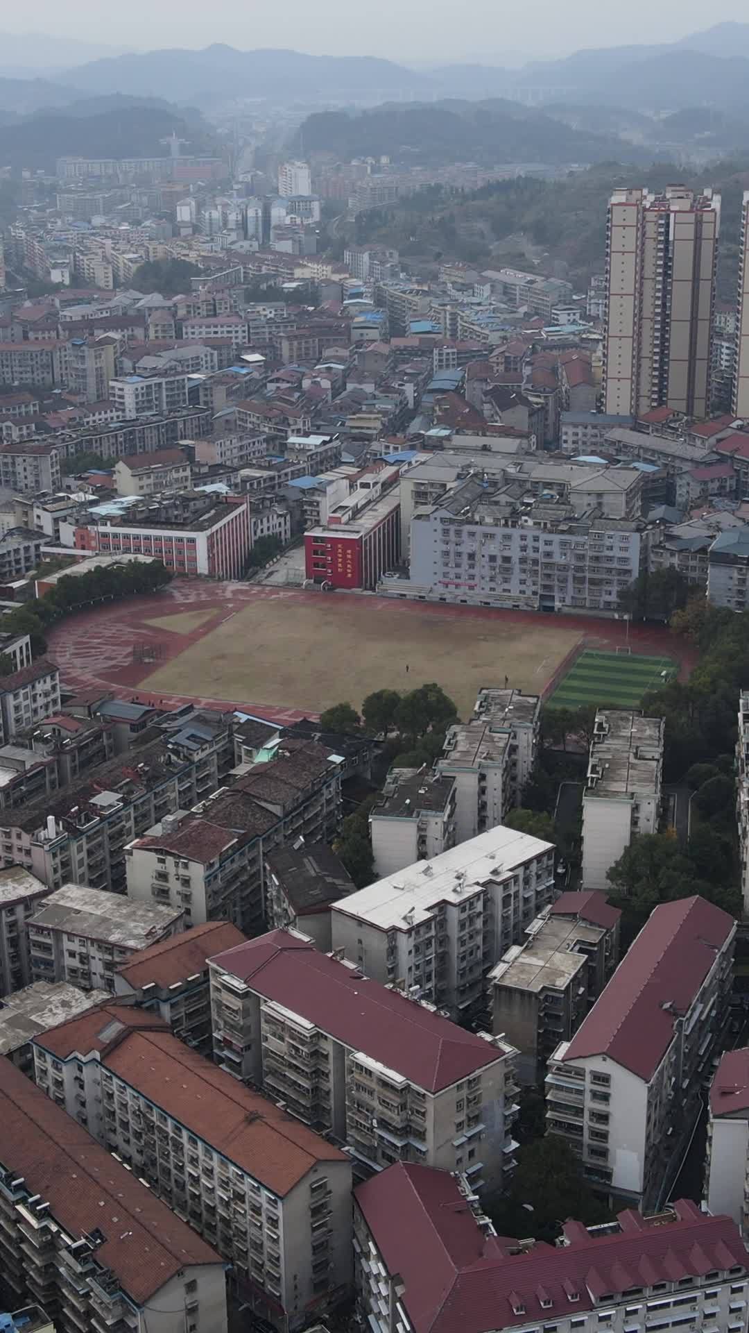 城市与学校的宁静一隅