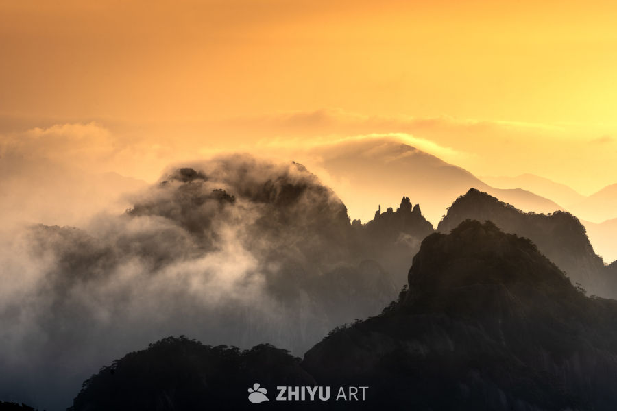 云似山火