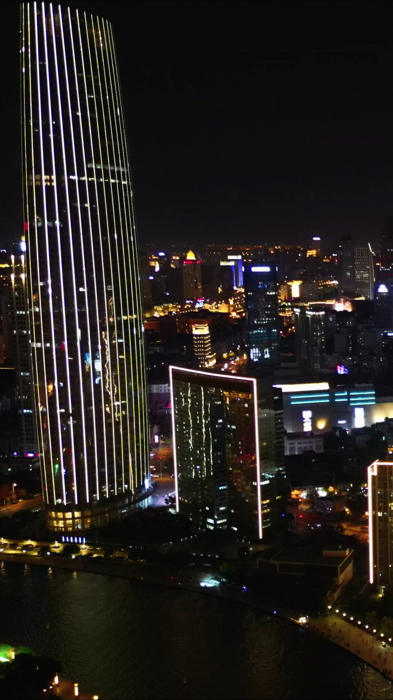 天津城市夜景灯光竖屏航拍 