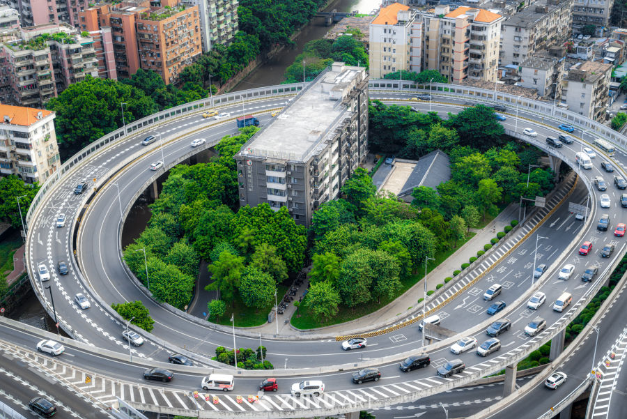 城市高架桥交通俯瞰图