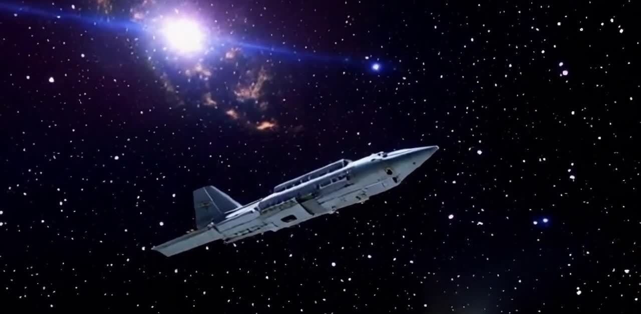 星际飞船穿梭于星光灿烂的宇宙