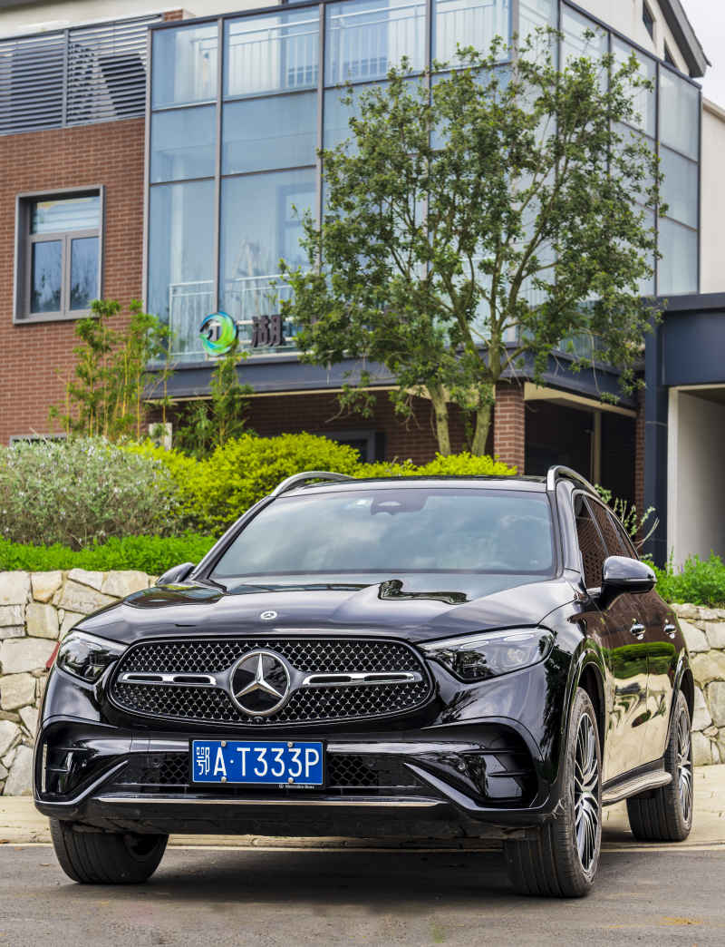 奔驰GLC300L 3