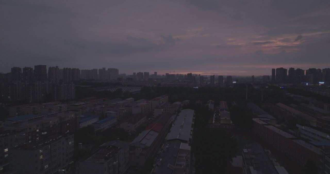 黄昏的城市剪影