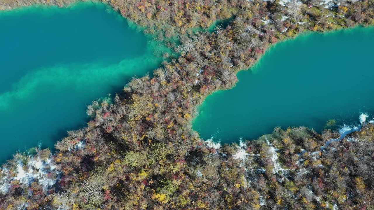 航拍九寨沟树正群海秋景