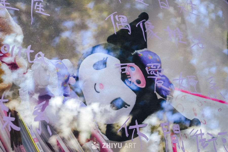 光影斑驳的上海街头