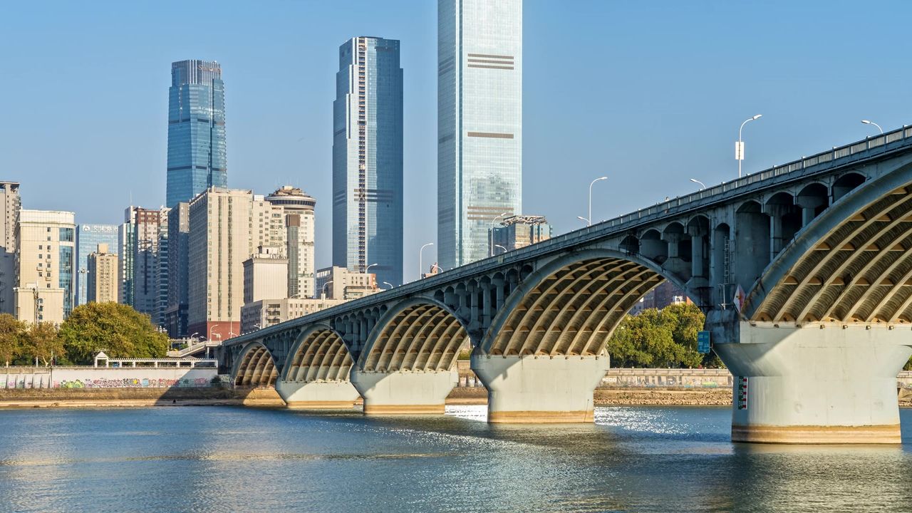 湖南长沙橘子洲大桥日落光影延时摄影