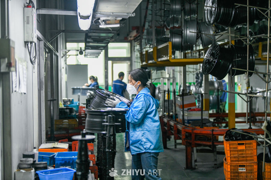 铝企业生产加工 汽车轮毂生产车间 22