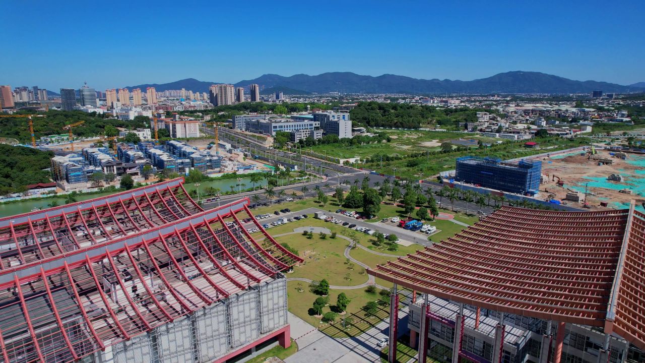 航拍漳州三馆建筑风光
