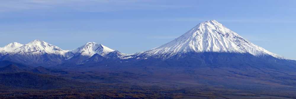 俄罗斯堪察加半岛火山火山式西伯利亚雪风光大自然抢劫公园康车