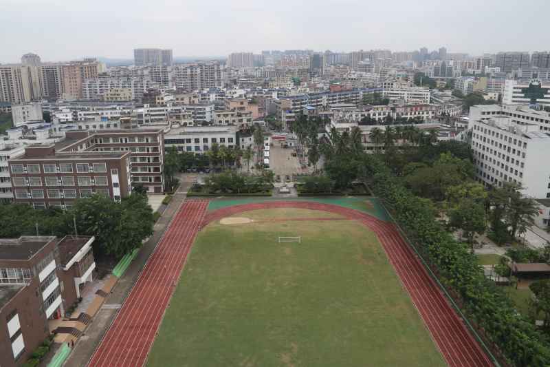 学校