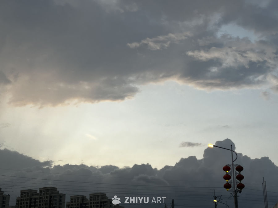 黄昏城市云景