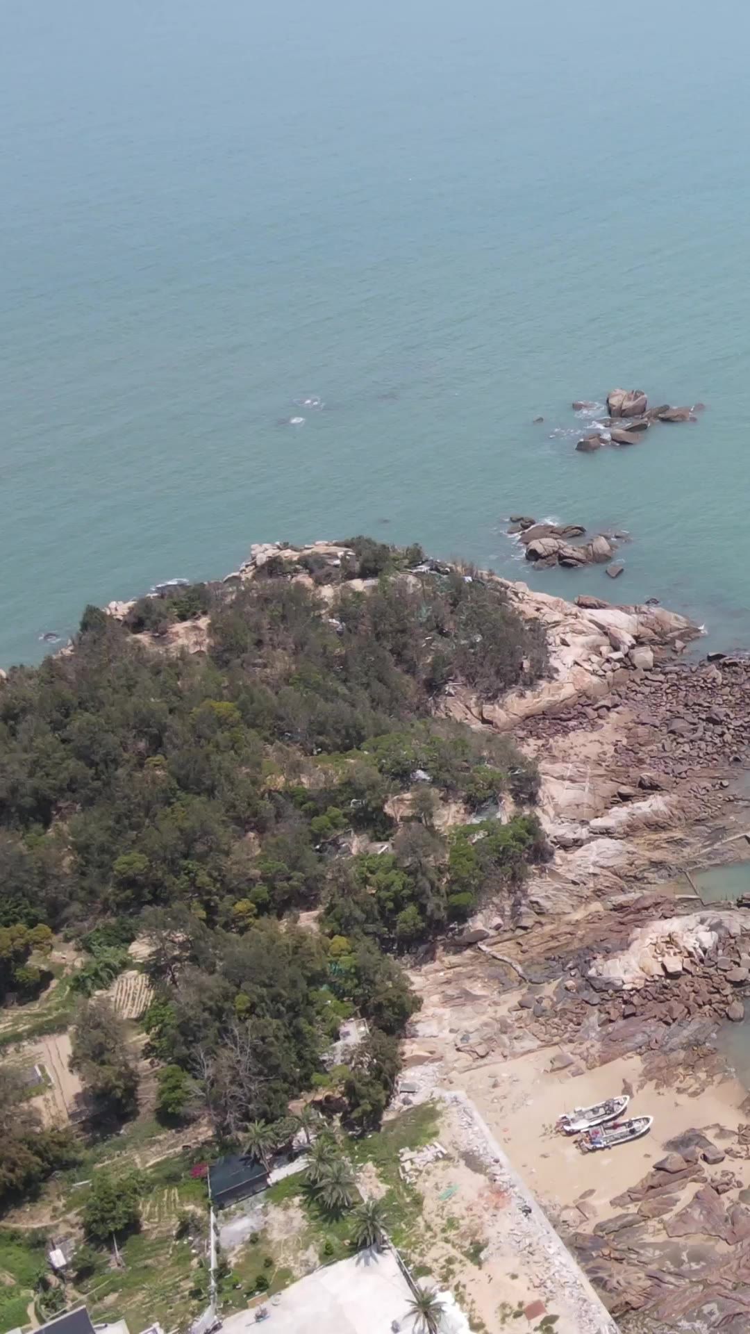 航拍大海岛屿竖屏