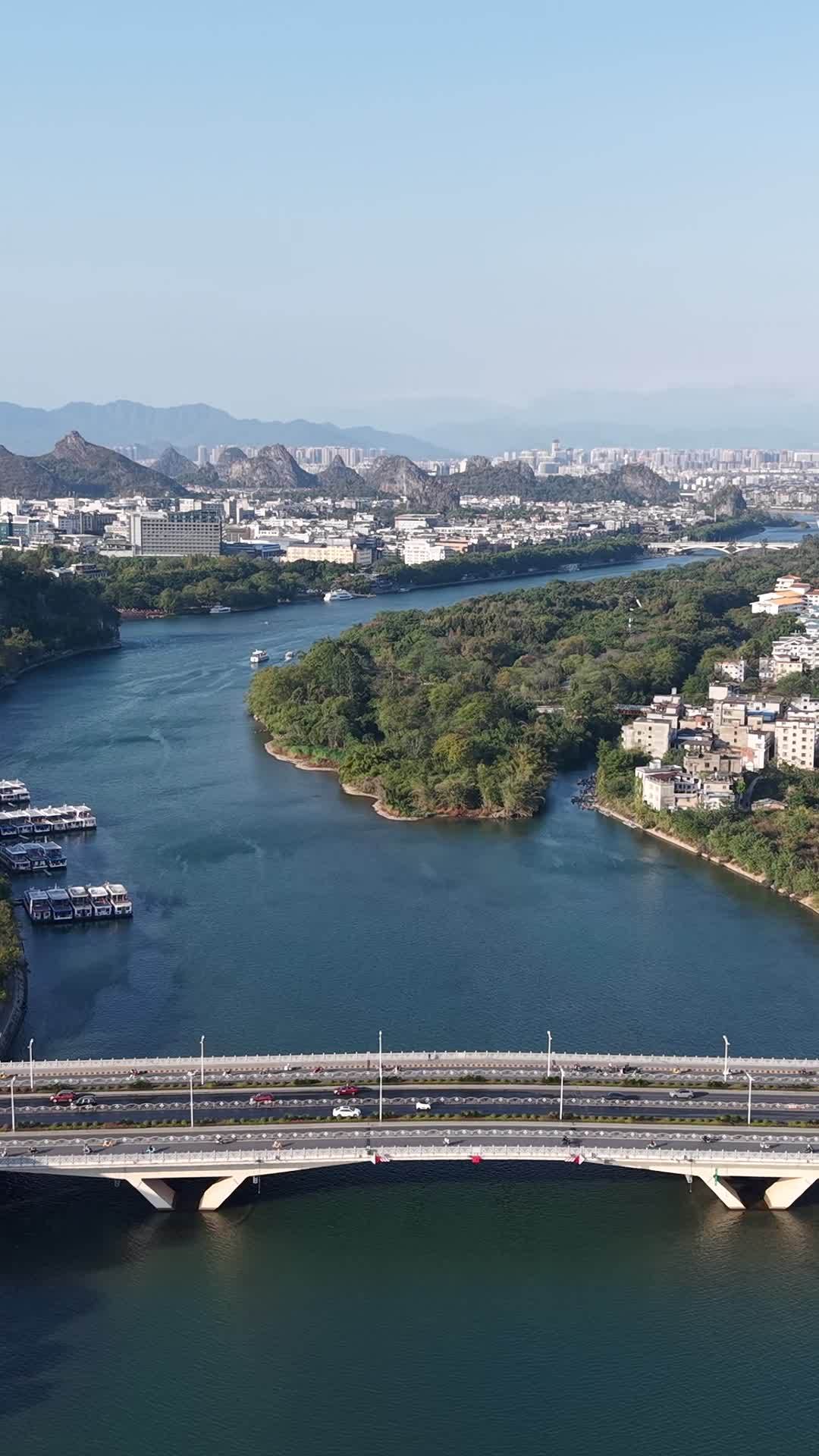 竖版航拍桂林漓江桥 (6)