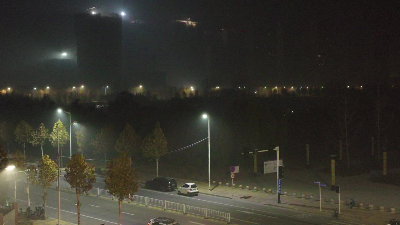 夜幕下的城市活力