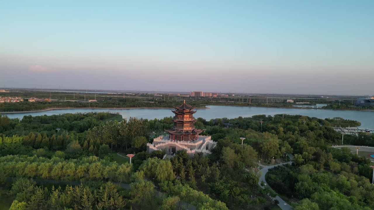 山东东营清风湖公园多宝塔航拍