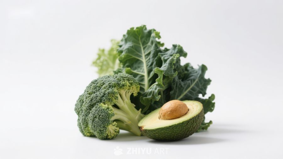 新鲜蔬菜组合：西兰花、羽衣甘蓝与牛油果