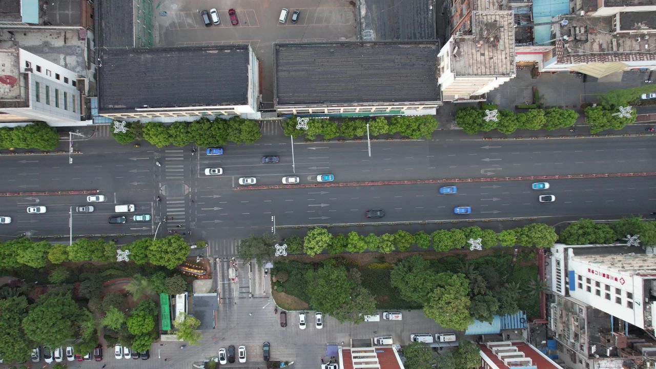 昆明城市拥堵交通航拍