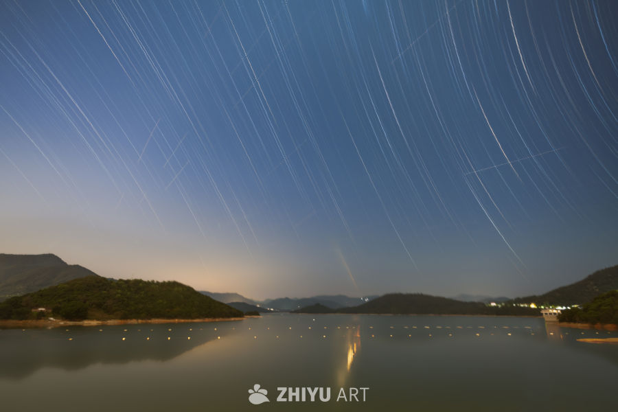 湖畔星轨