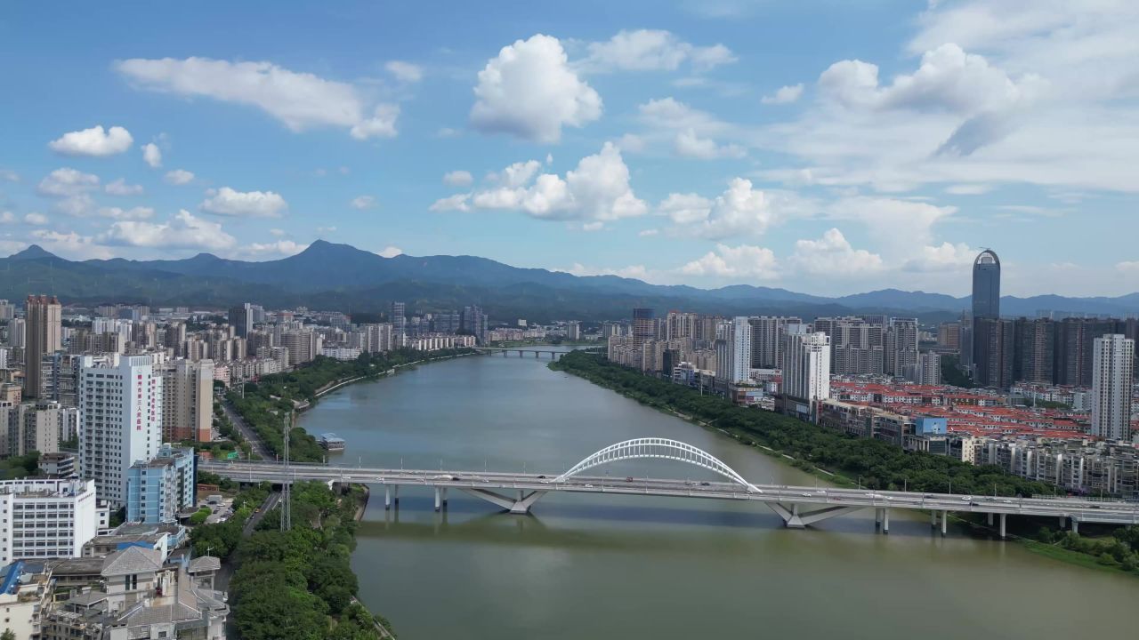  航拍江西赣州城市风光章江大桥