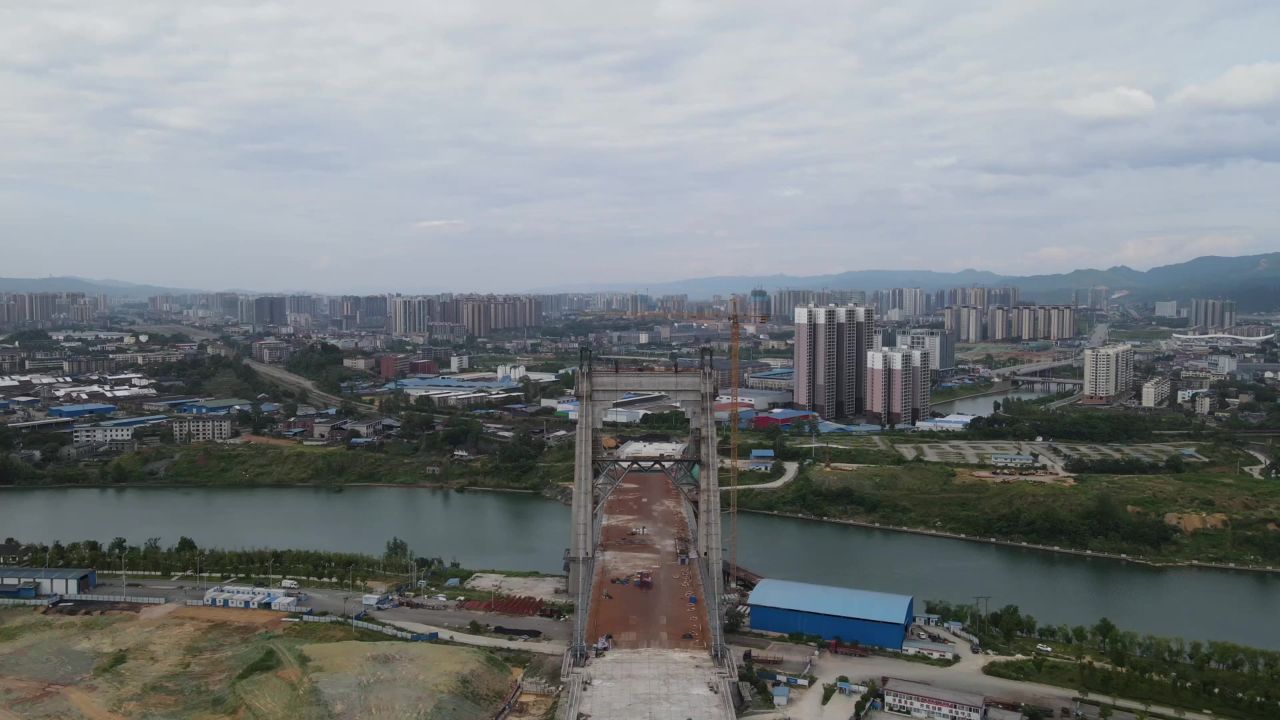 城市 在建 跨河大桥 交通 航拍