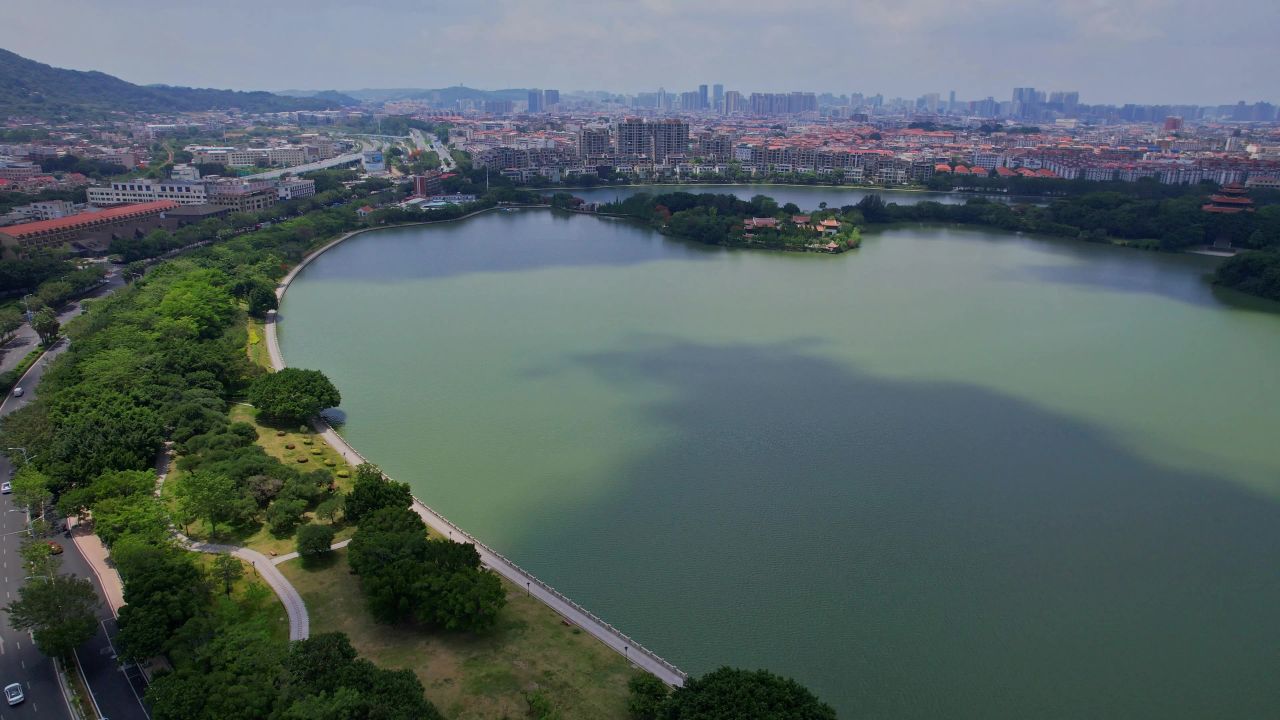航拍泉州西湖公园