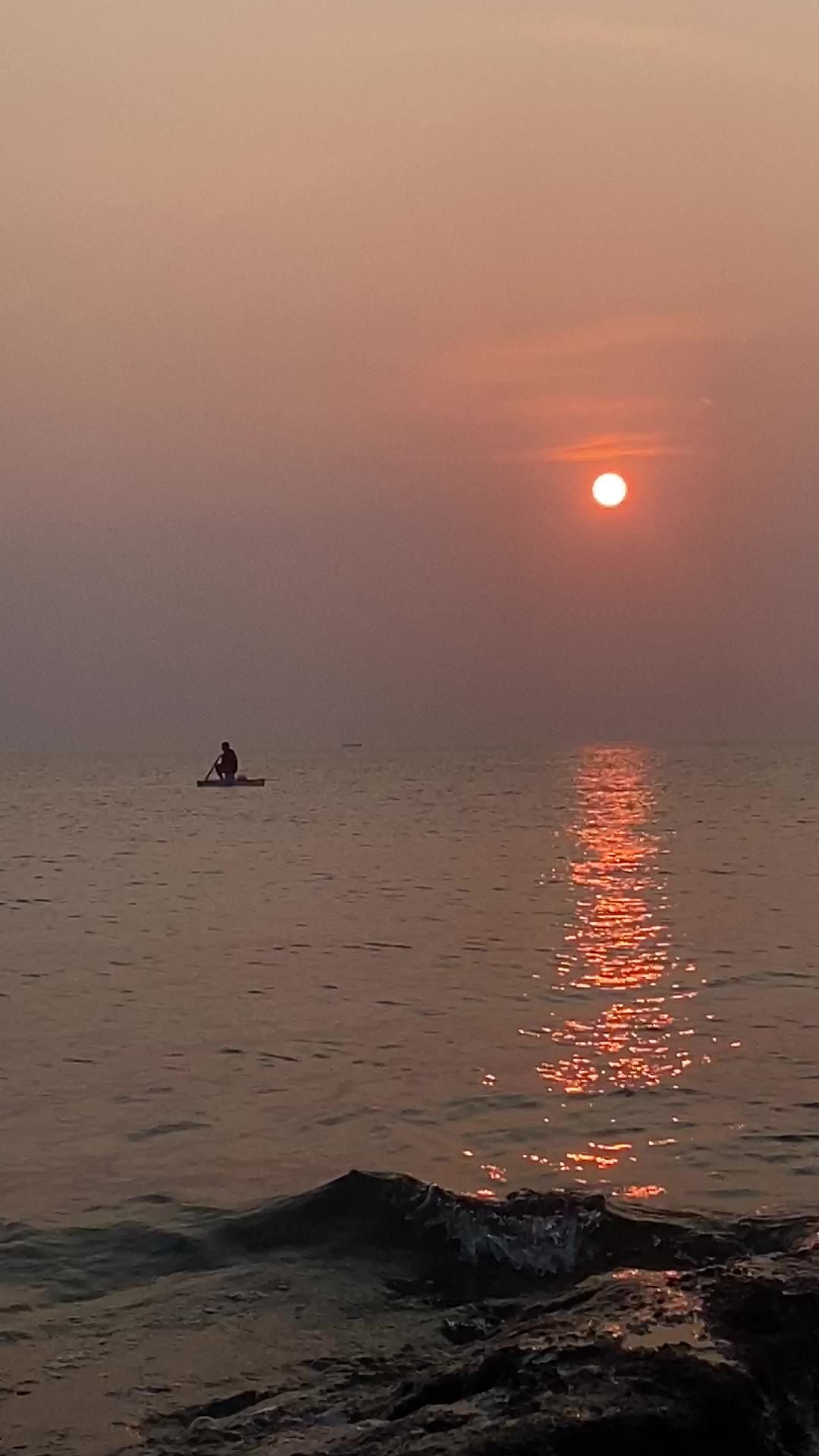 海上落日