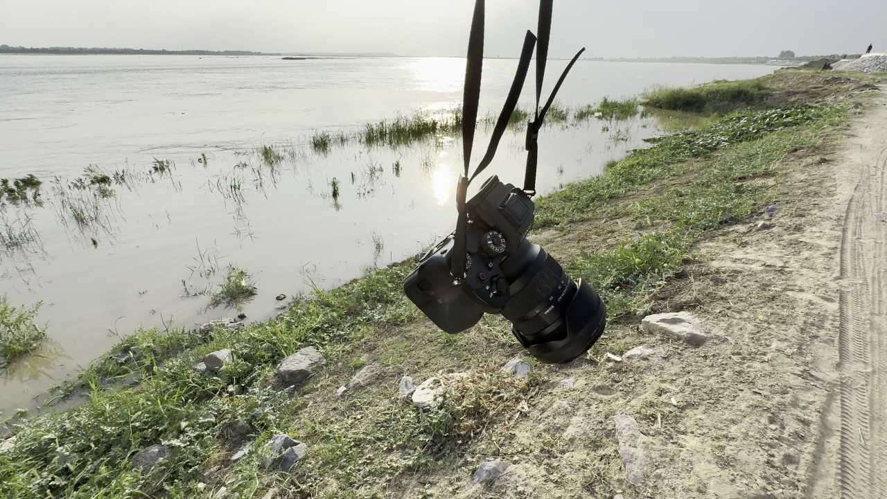 湖畔的宁静时光