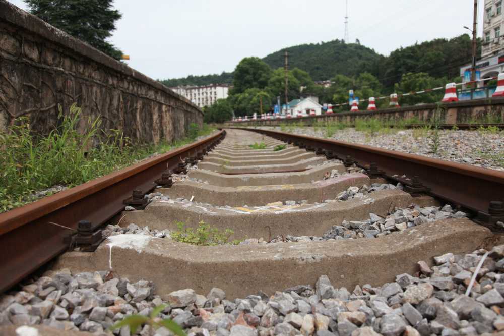 铁路