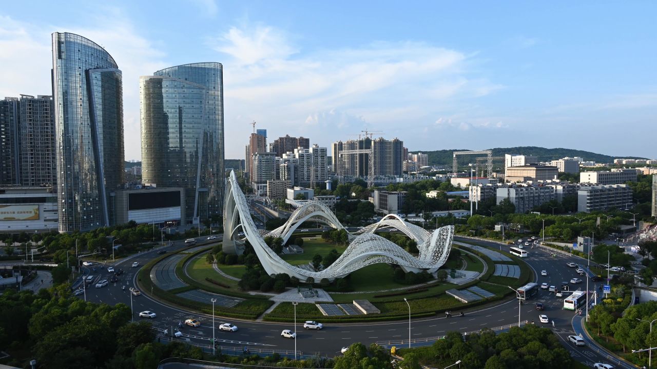 武汉光谷大转盘车流延时
