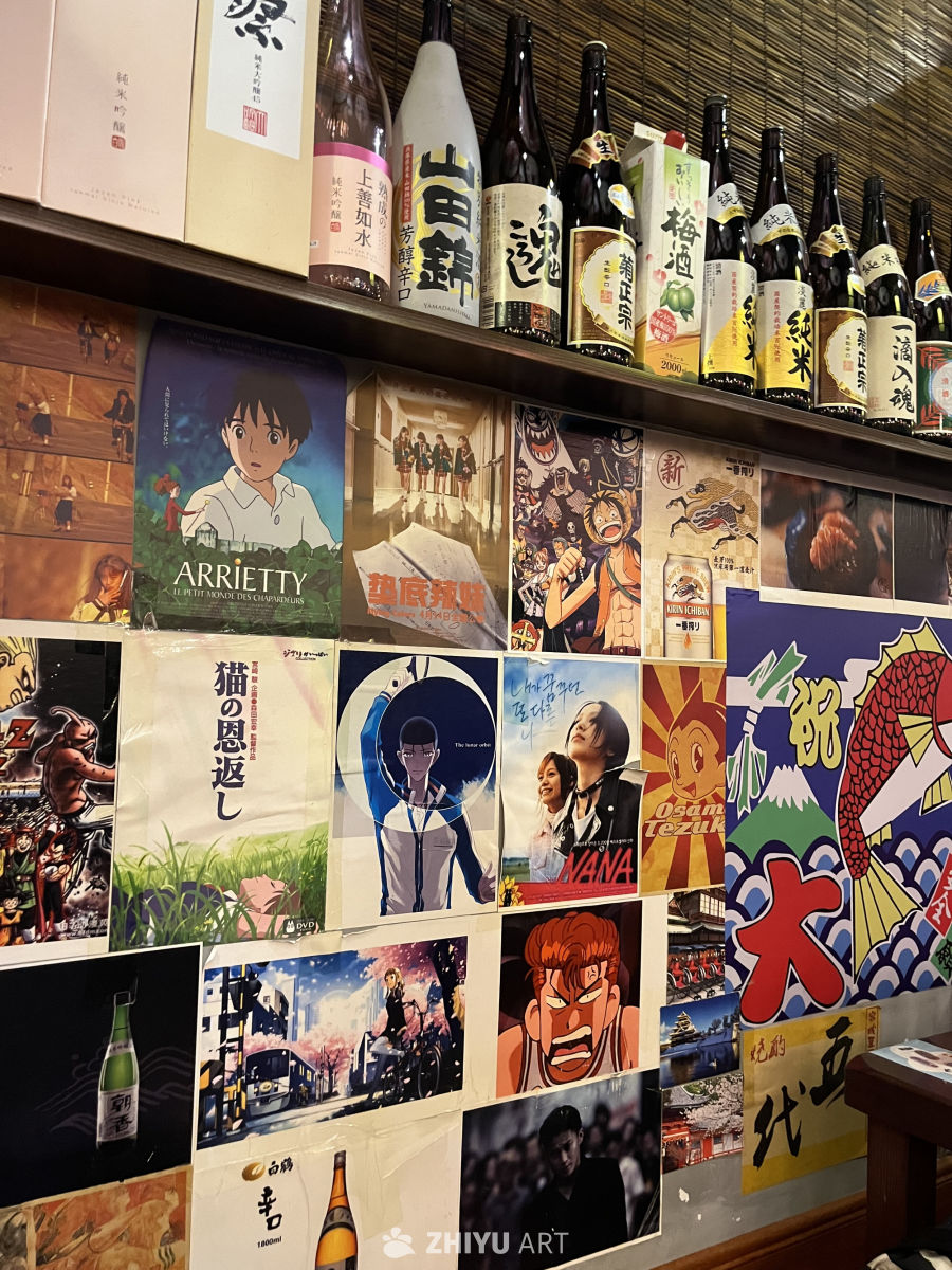 日式酒吧的动漫世界