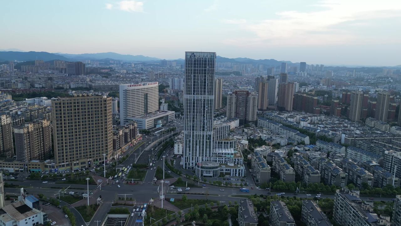  航拍江西萍乡中鼎国际商务大厦