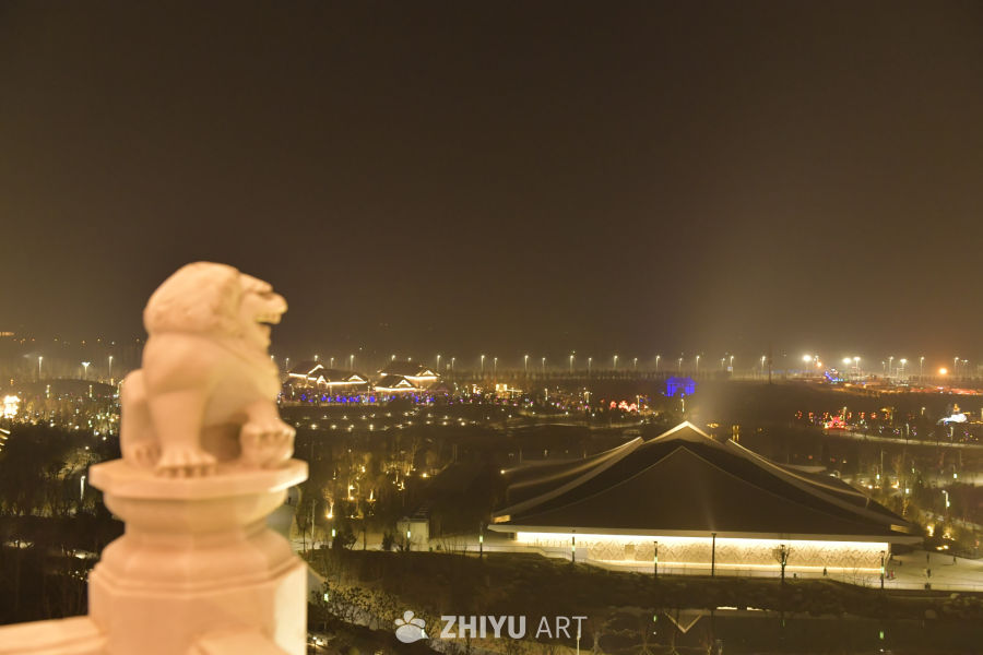 夜幕下的城市灯火