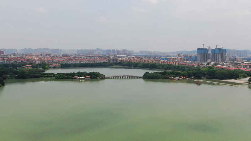  航拍福建泉州西湖公园