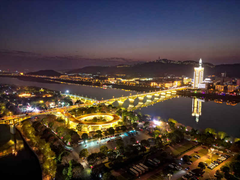 湖南长沙城市建筑高楼交通航拍摄影图