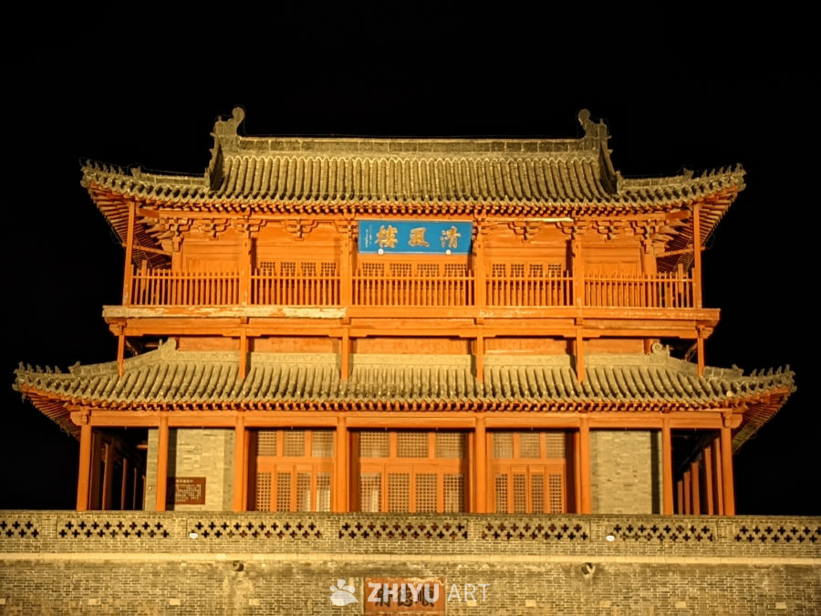 夜幕下的古塔