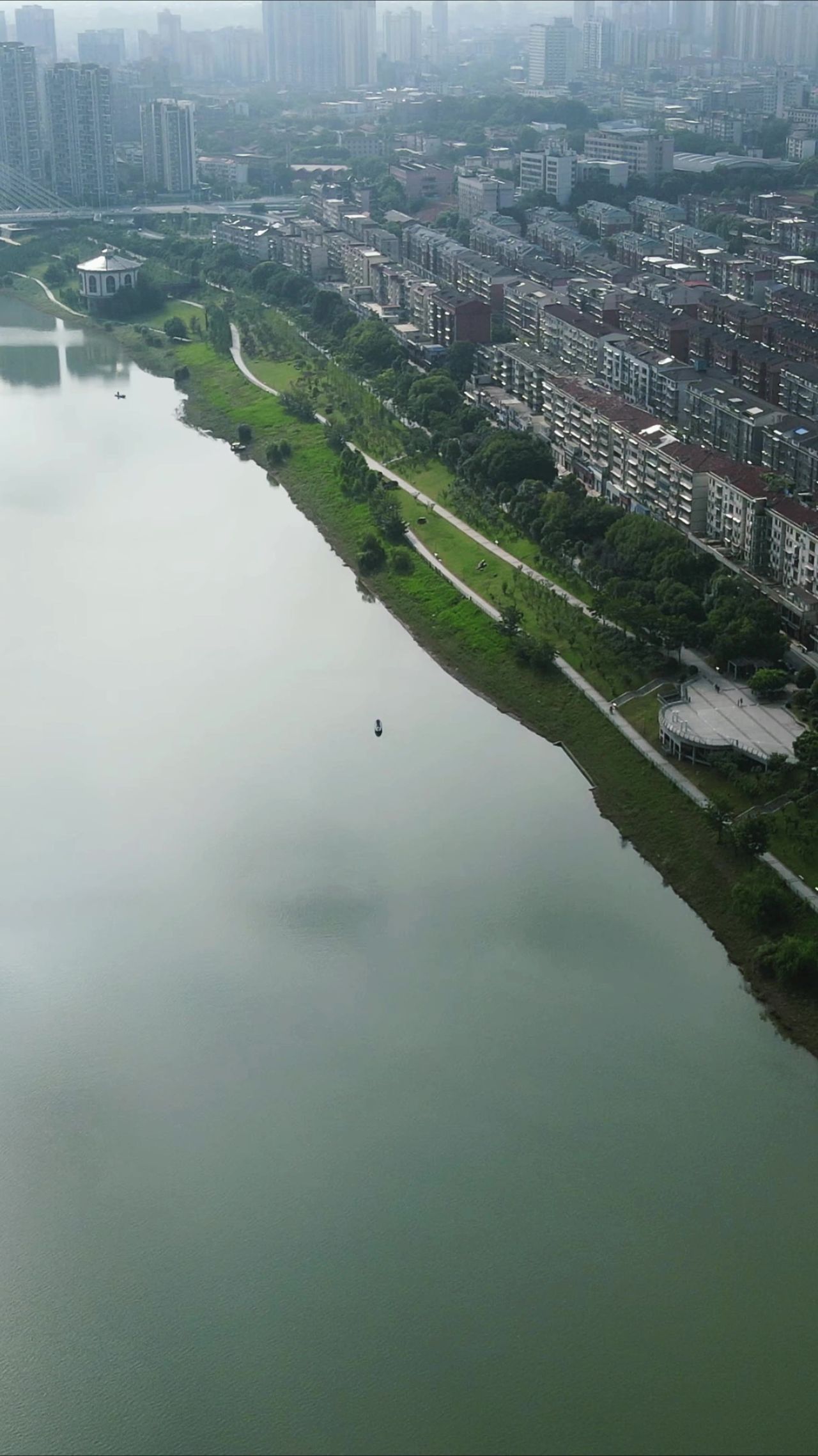湖南益阳城市风光带竖屏航拍