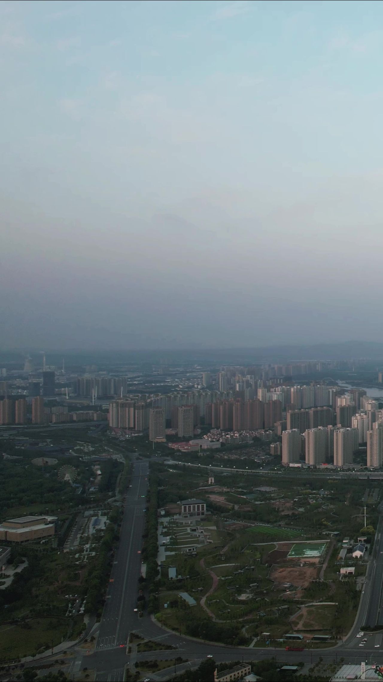 河南洛阳洛河风光竖屏航拍 