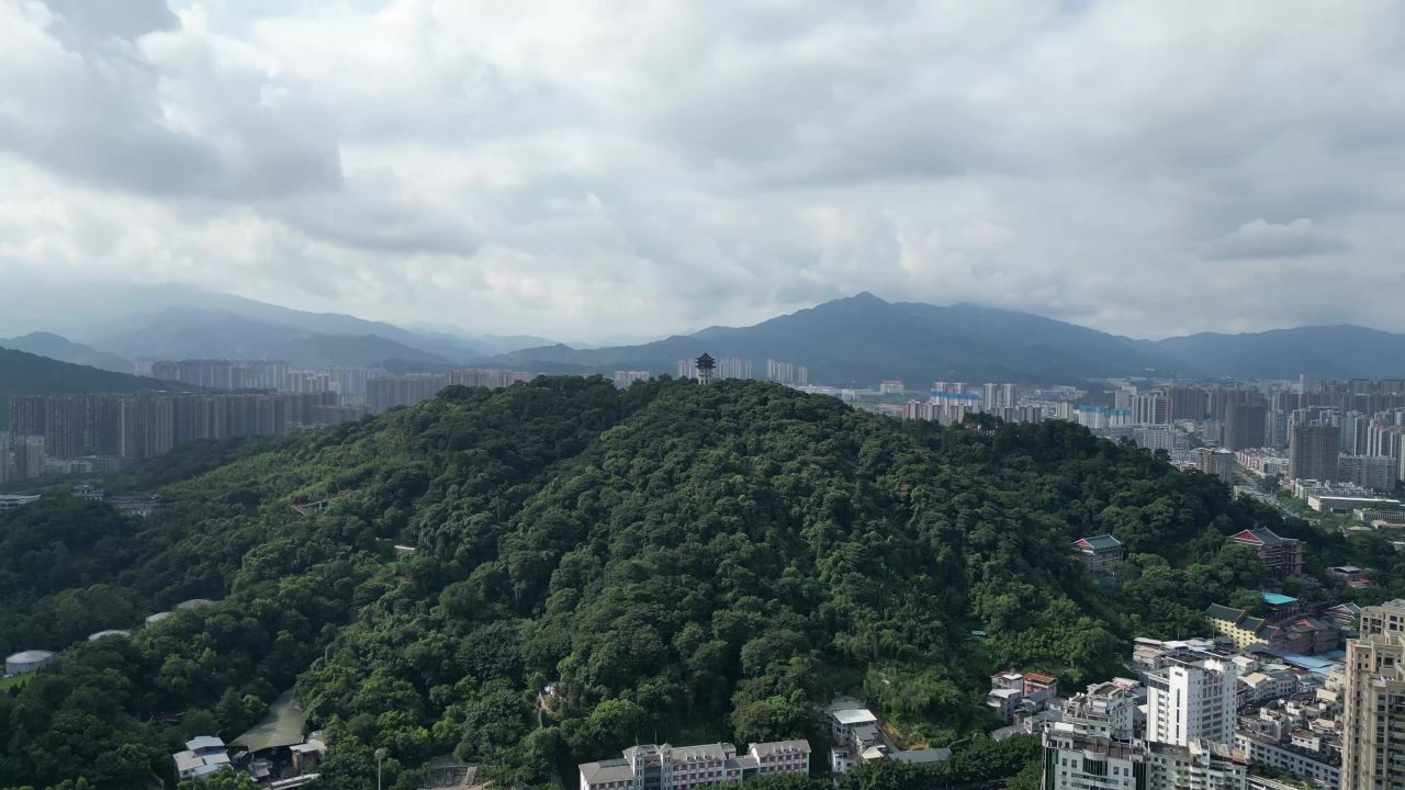  航拍福建龙岩莲花山公园