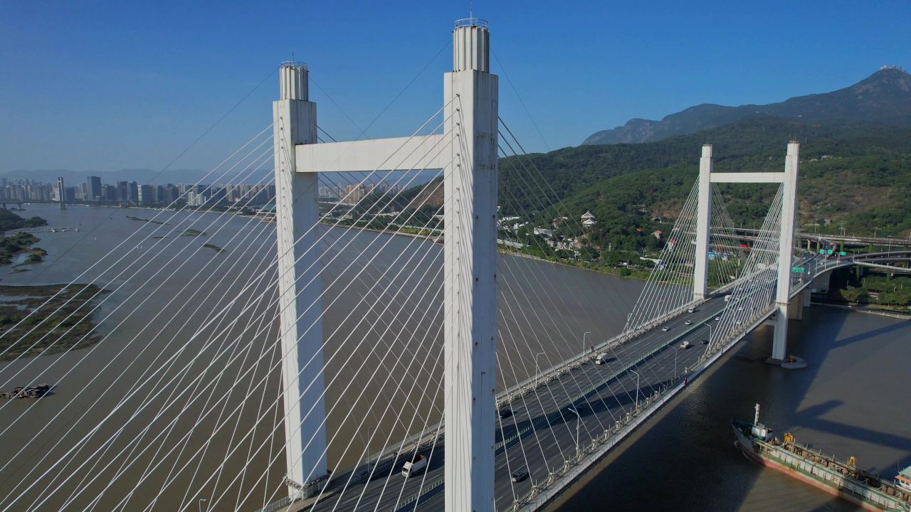 航拍福州魁浦大桥建筑风光 9