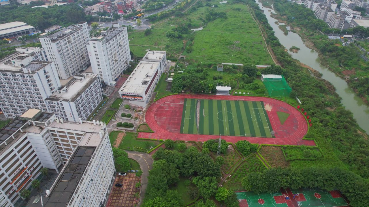 航拍厦门东海学院 15