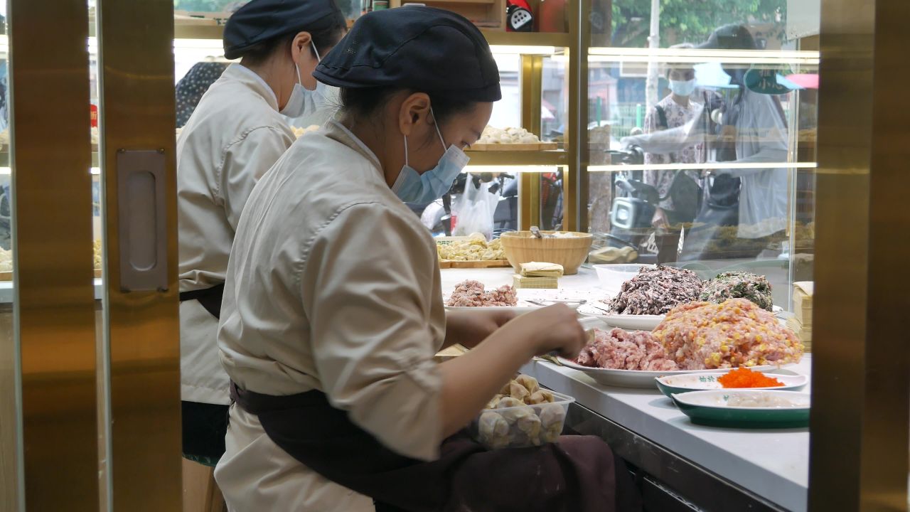 包饺子