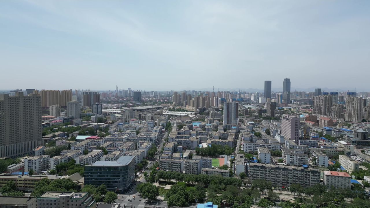 航拍河北保定城市风光