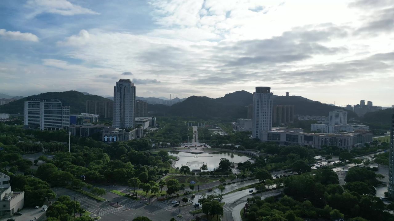 航拍台州市民广场水景公园