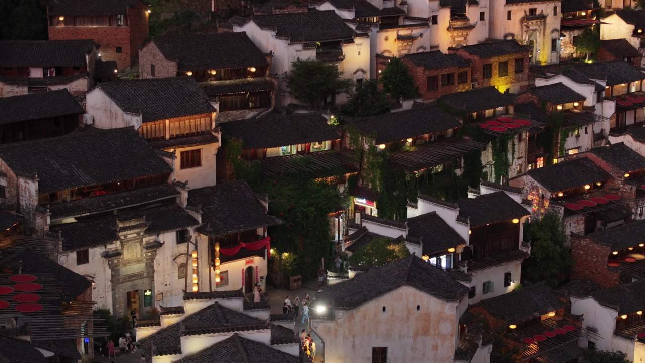 古村落夜色
